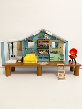 Bluey's Beach House Playset Dollhouse w Accessories Lot Bluey Disney Toy